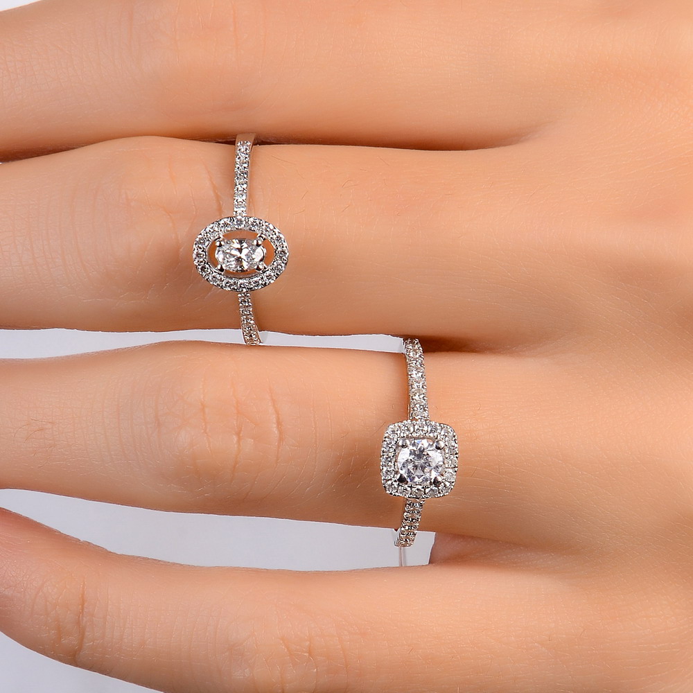 0,38 Karat Pırlanta Oval Halo Tektaş Yüzük