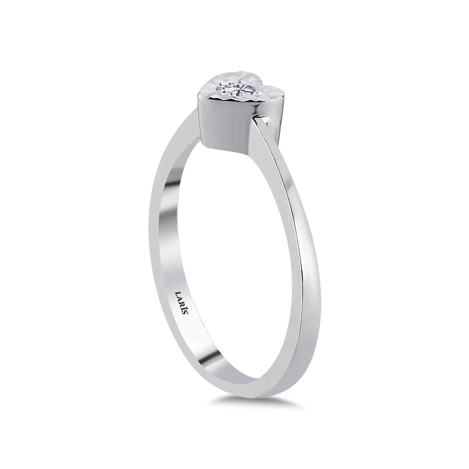 0,05 Karat Pırlanta Kalp Tasarımlı Efektli Tektaş Yüzük - LP07675