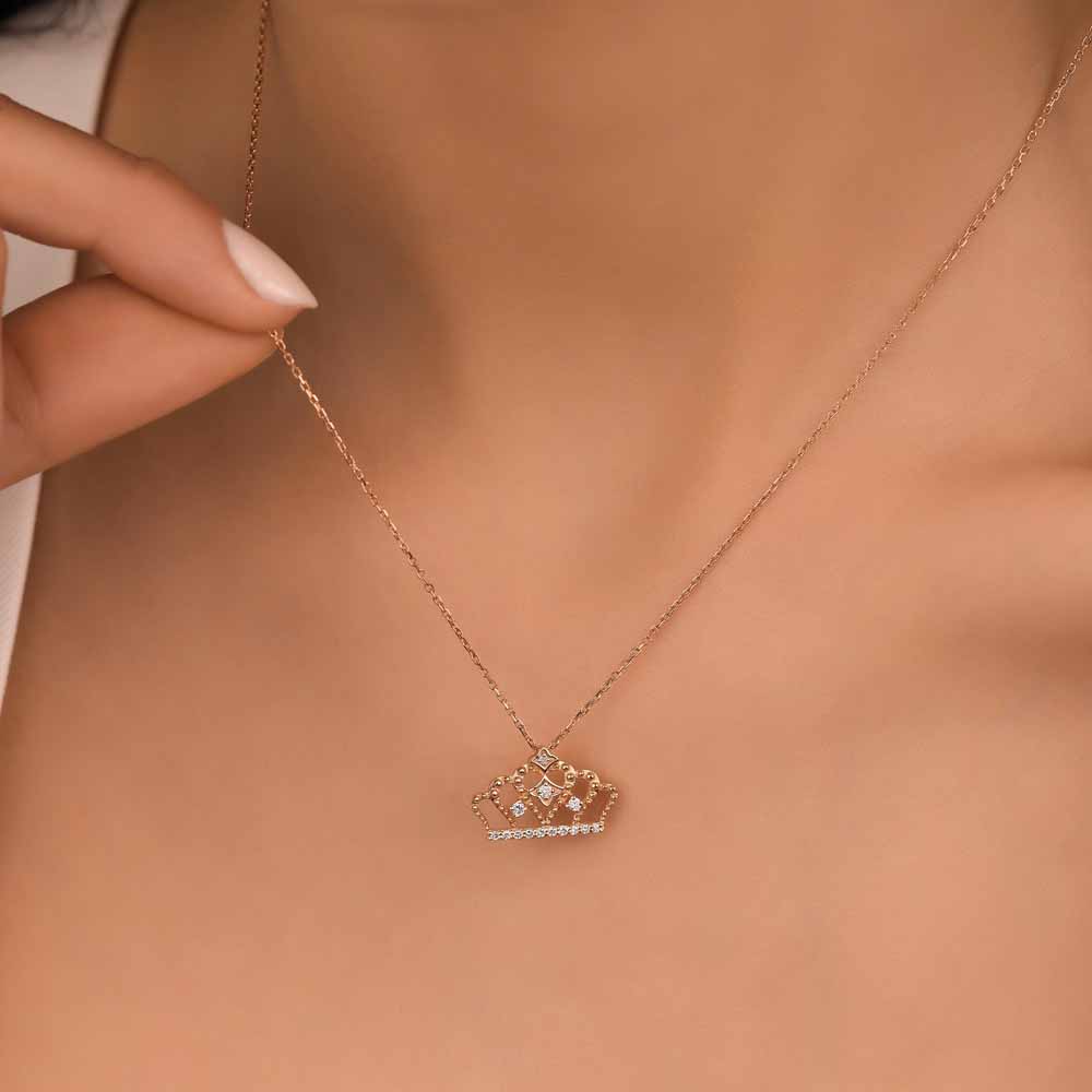 0.13 Karat Pırlanta Kraliçe Tacı Fantezi Kolye - LP06115