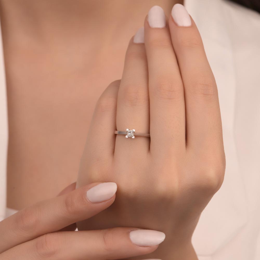 0,24 Karat Prenses Kesim Pırlanta Tektaş Yüzük - LP01216