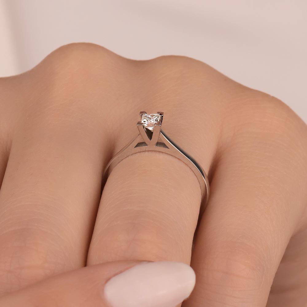0,24 Karat Prenses Kesim Pırlanta Tektaş Yüzük - LP01216