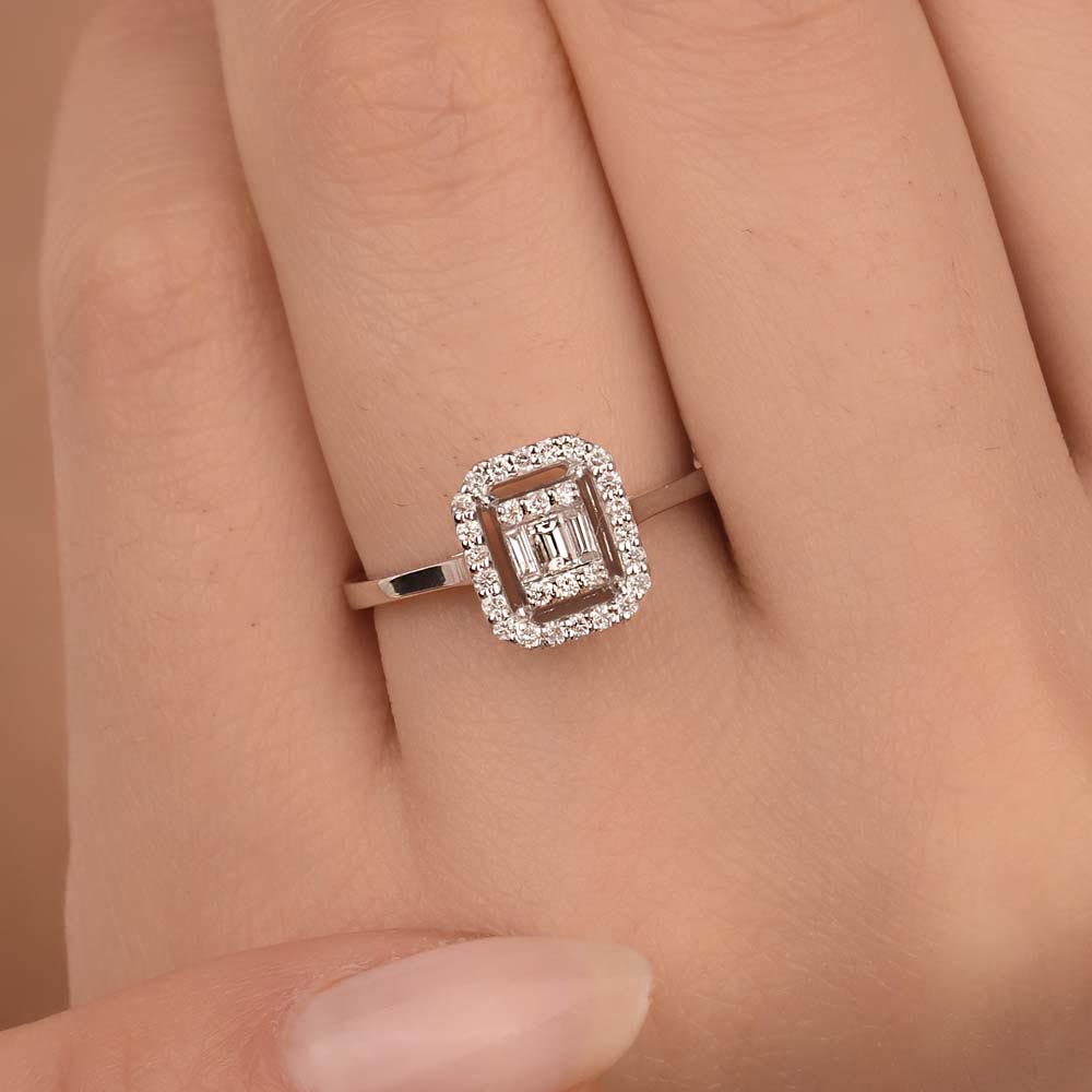 0.27 Karat Pırlanta Flora Baget Yüzük - LP11888