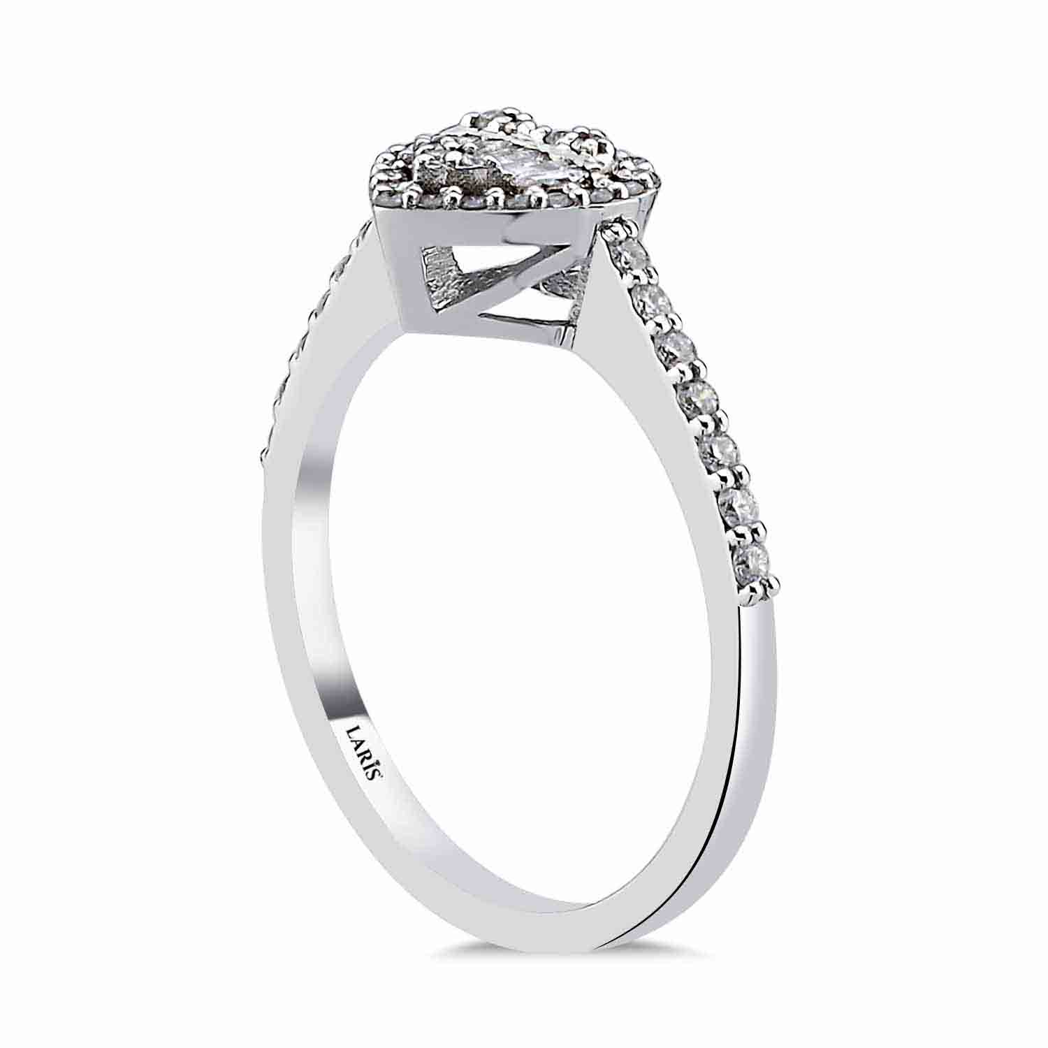 0,30 Karat Pırlanta Özel Tasarım Kalp Baget Yüzük - LP09739