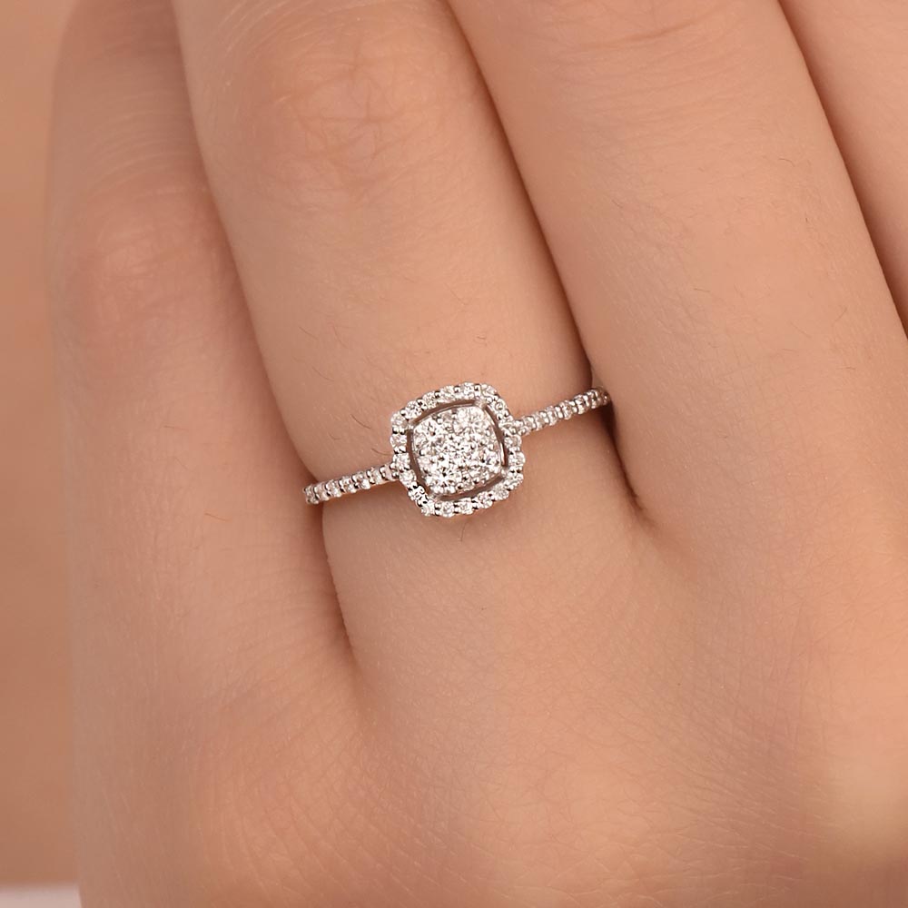 0.33 Karat Pırlanta Coronet Halo Yüzük - LP04829