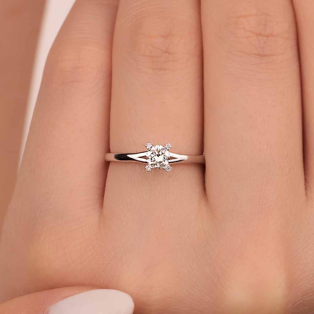 Tektaş Yüzükler 0,33 Karat Pırlanta Tektaş Yüzük