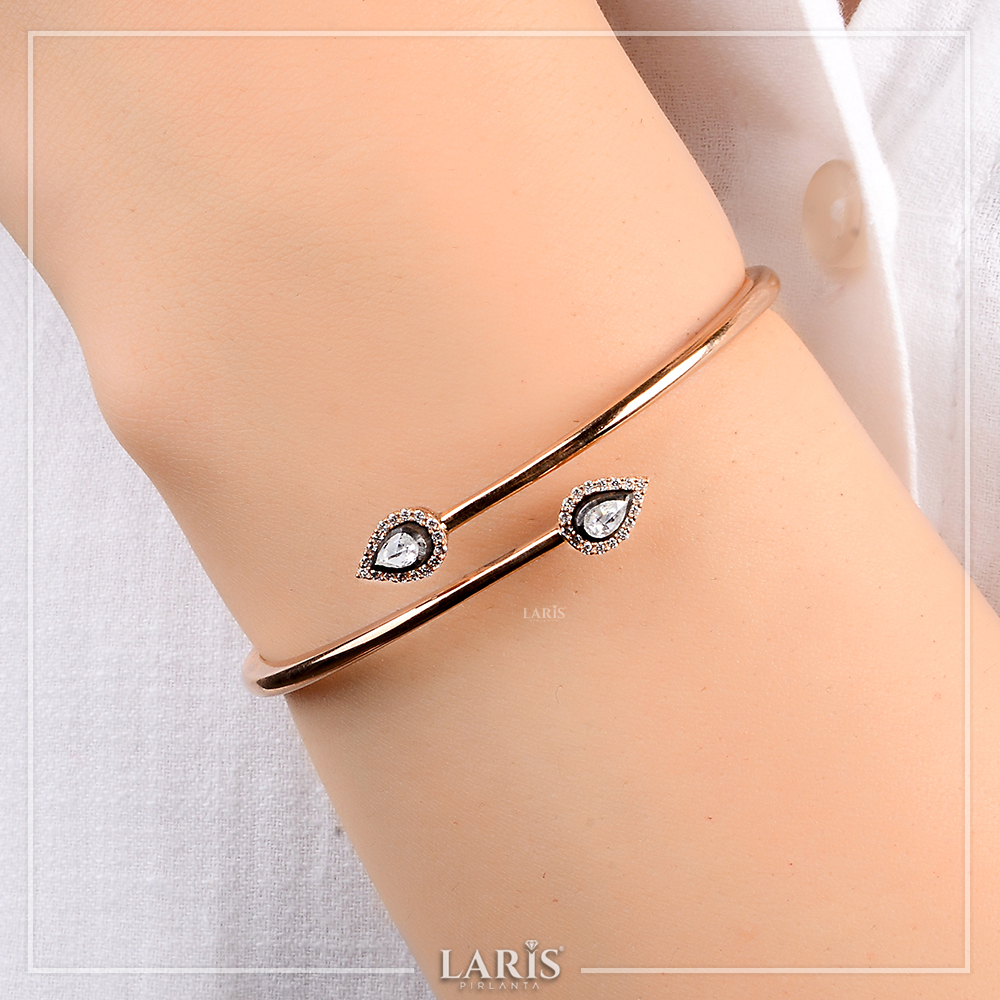 0.34 Karat Elmas Damla Kelepçe - LP02855