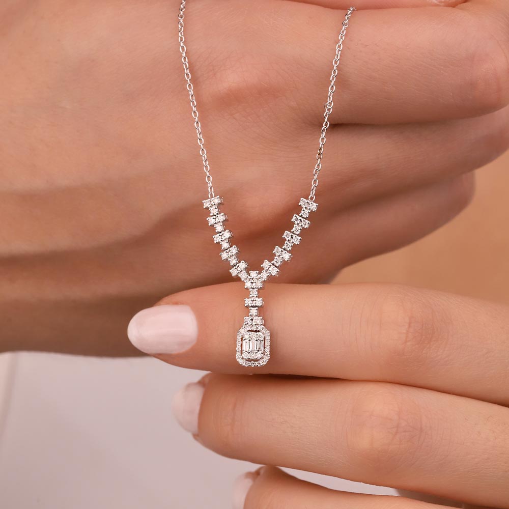 0,38 Karat Pırlanta Özel Tasarım Baget Kolye - LP03754