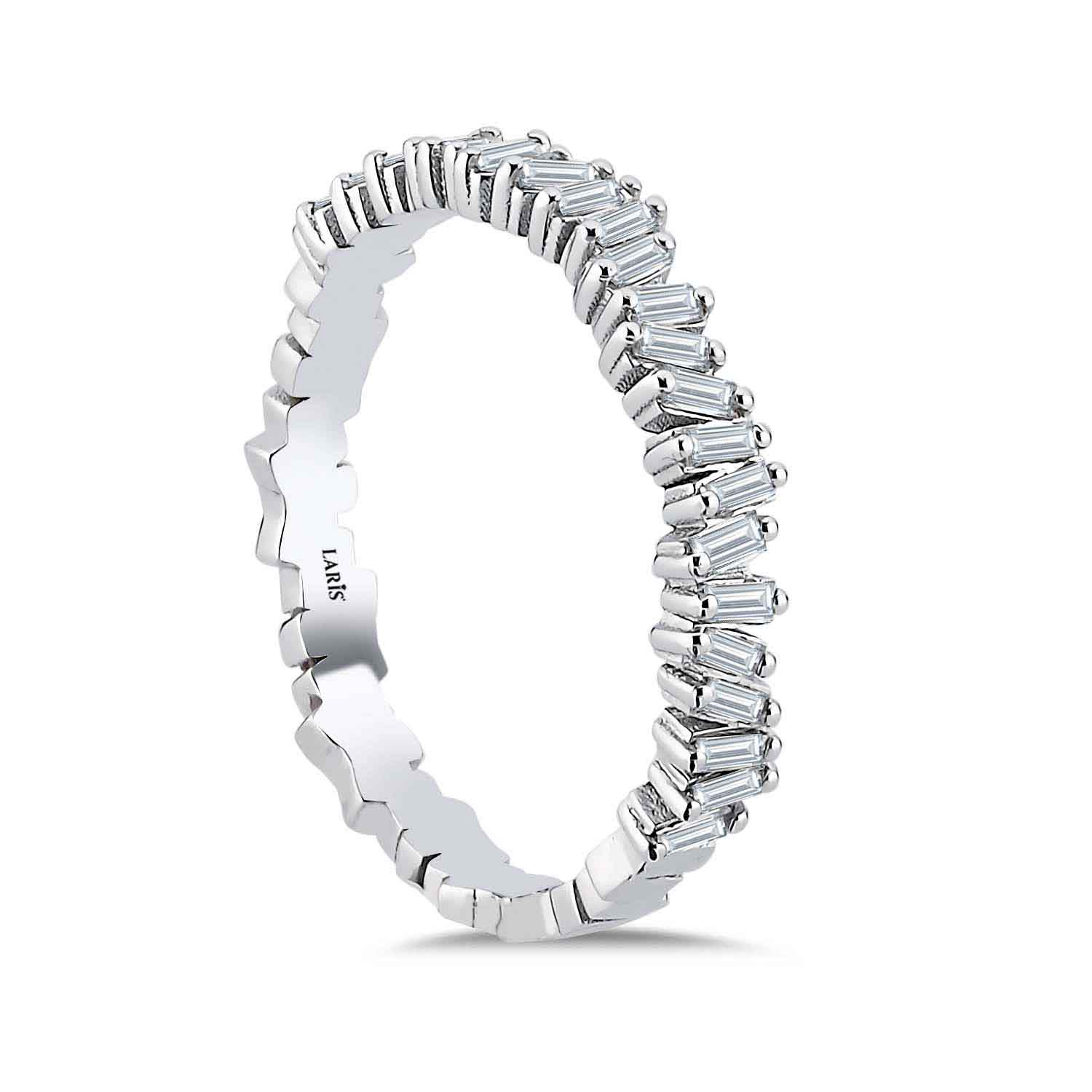 0.42 Karat Pırlanta Özel Tasarım Çapraz Baget Yarımtur Yüzük - LP09432