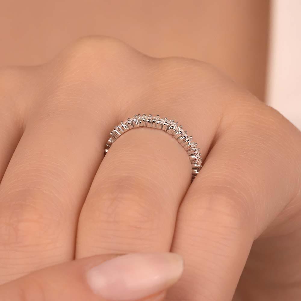 0.42 Karat Pırlanta Özel Tasarım Çapraz Baget Yarımtur Yüzük - LP09432