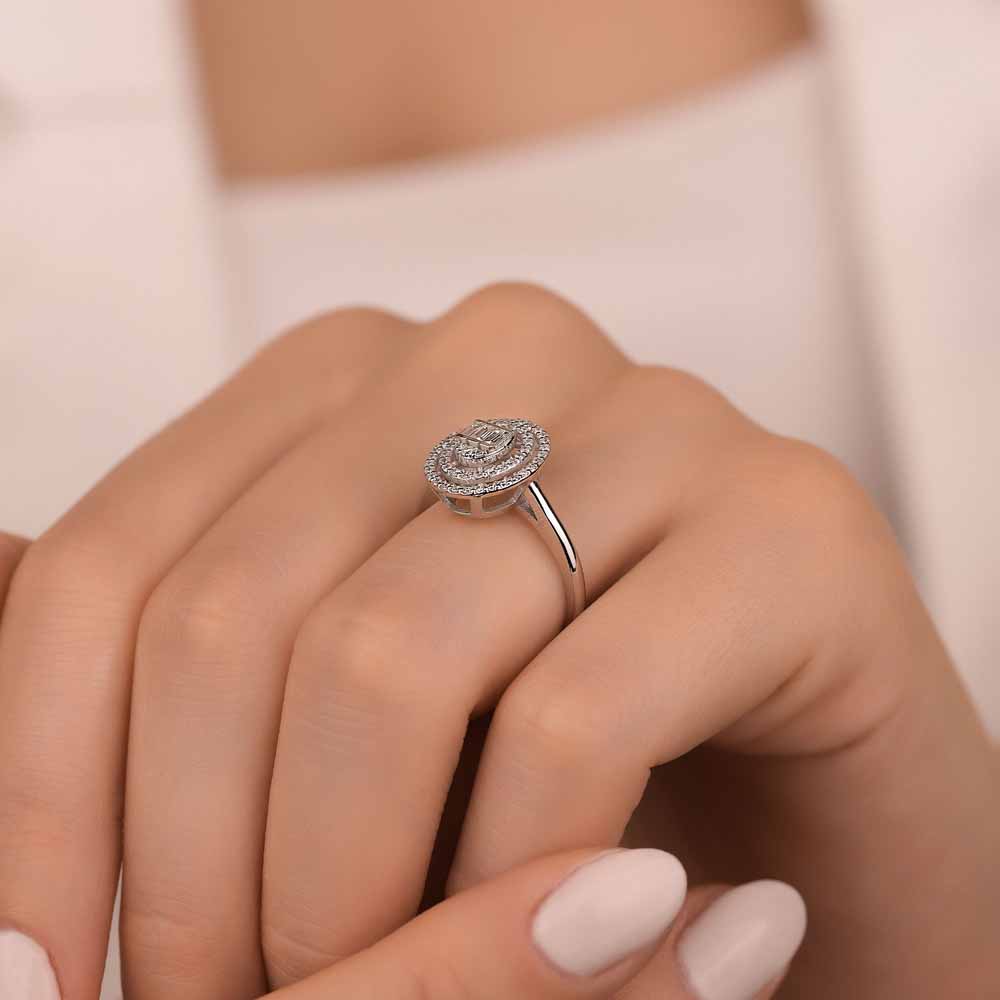 0,43 Karat Pırlanta Oval  Çift Sıra Halo Baget Yüzük - LP06043