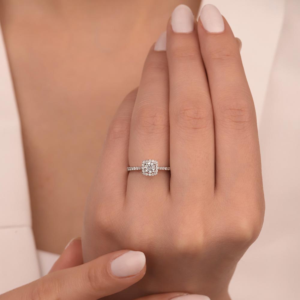 0.45 Karat Pırlanta Özel Tasarım Halo Tektaş Yüzük - LP04033
