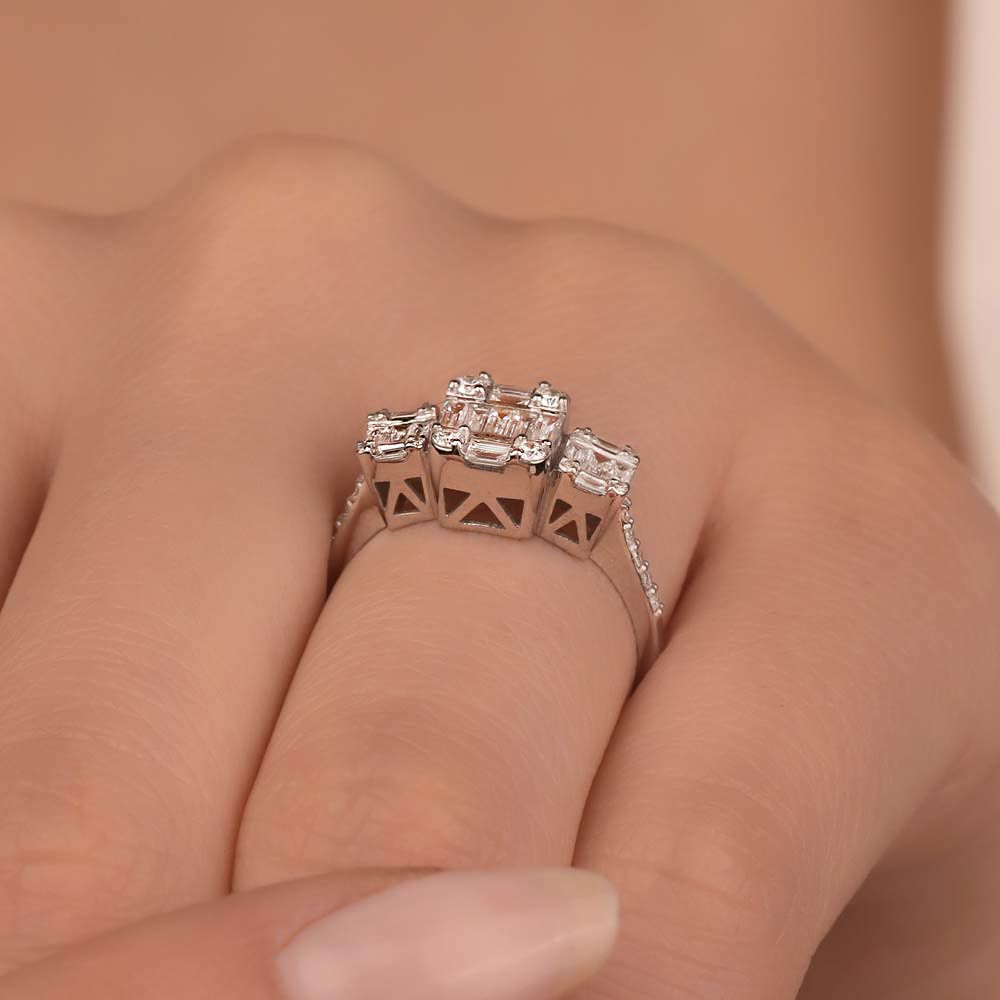 0.55 Karat Pırlanta Özel Tasarım Baget Yüzük - LP02925