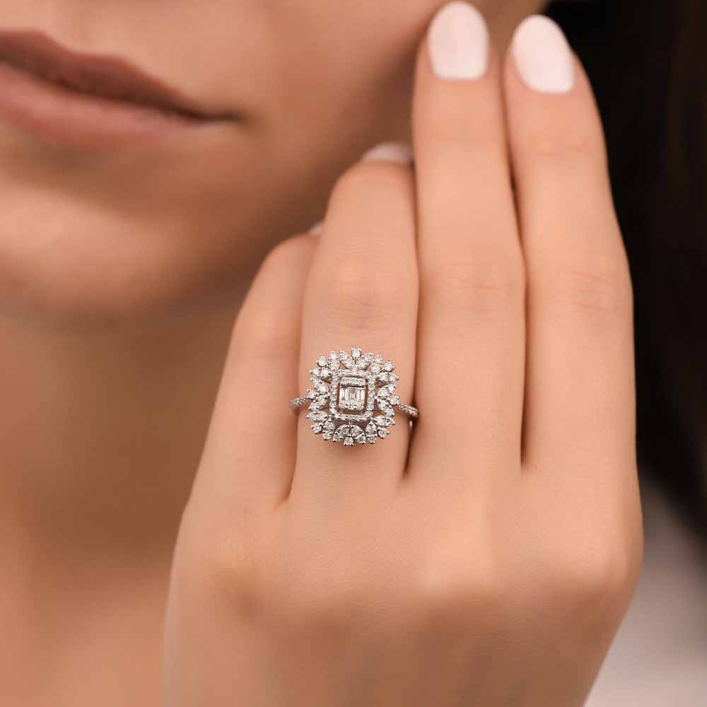 0,61 Karat Pırlanta Snowflake Baget Yüzük - LP10060