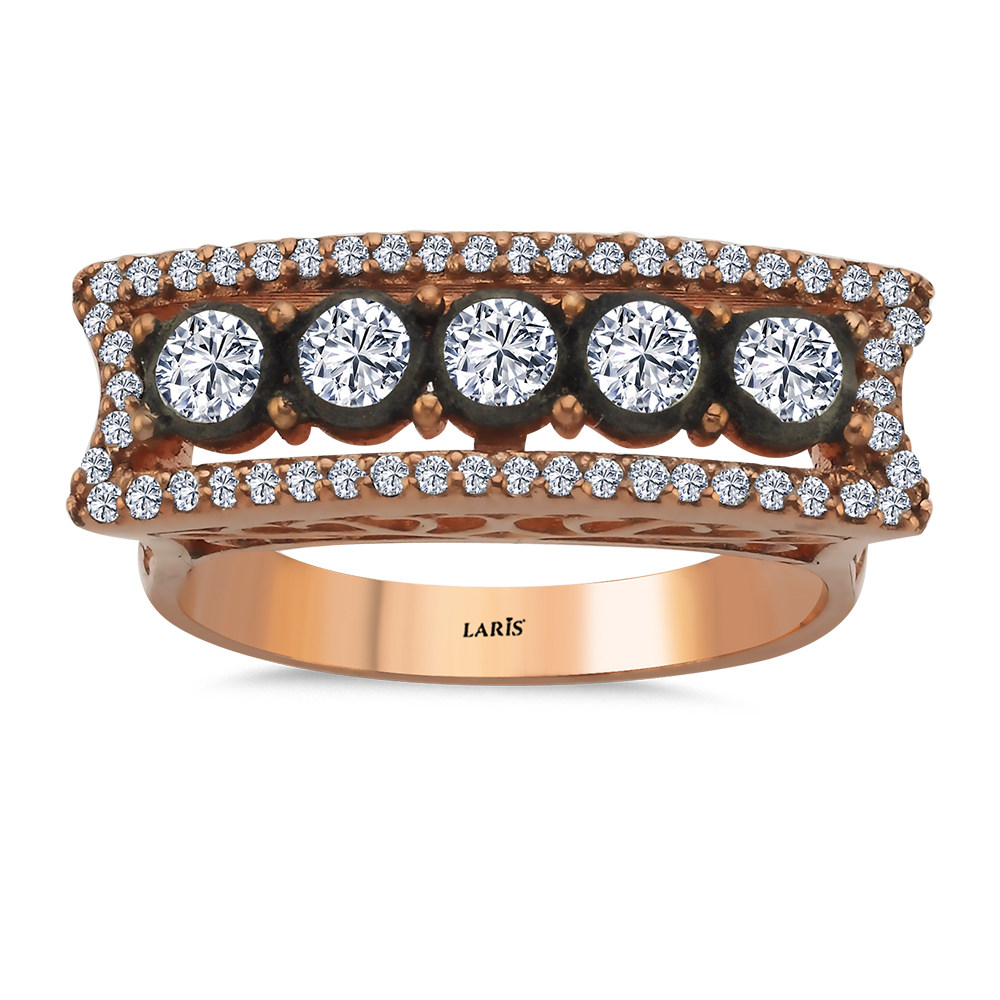 0,64 Karat Elmas Dikdörtgen Halo Beştaş Yüzük - LP05639