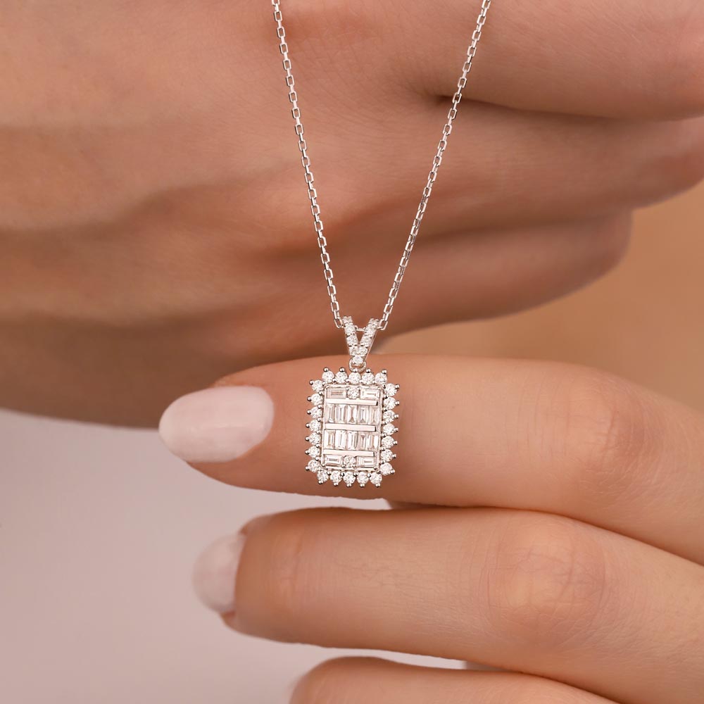 0,65 Karat Pırlanta Baget Kolye - LP01861