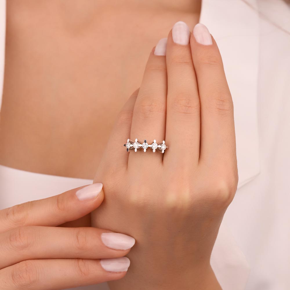 0,70 Karat Pırlanta Badem Tırnak Beştaş Yüzük - LP01006