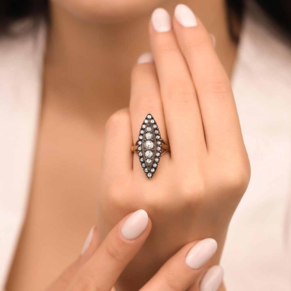 0,83 Karat Elmas Mekik Yüzük - LP02902