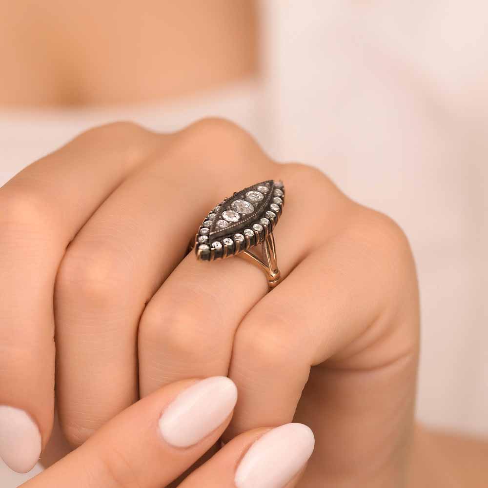 0,83 Karat Elmas Mekik Yüzük - LP02902