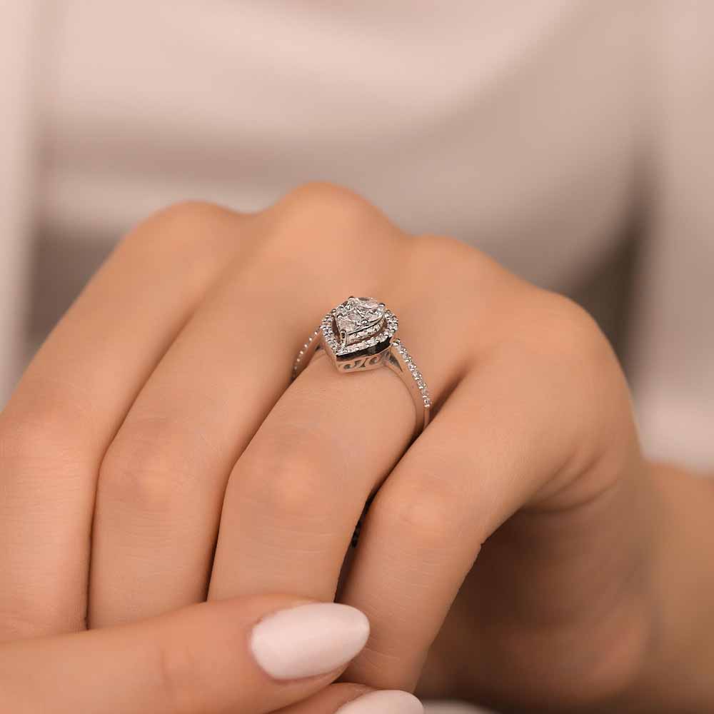 0,84 Karat Damla Pırlanta Taşlı Özel Tasarım Elara Yüzük - LP06529