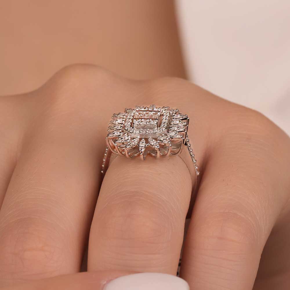 0,84 Karat Pırlanta Özel Tasarım Baget Yüzük - LP05160