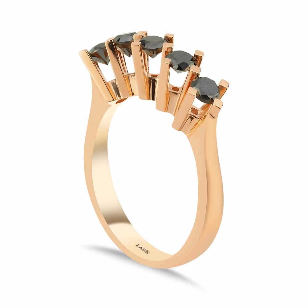 0,84 Karat Siyah Pırlanta Beştaş Yüzük - LP05652