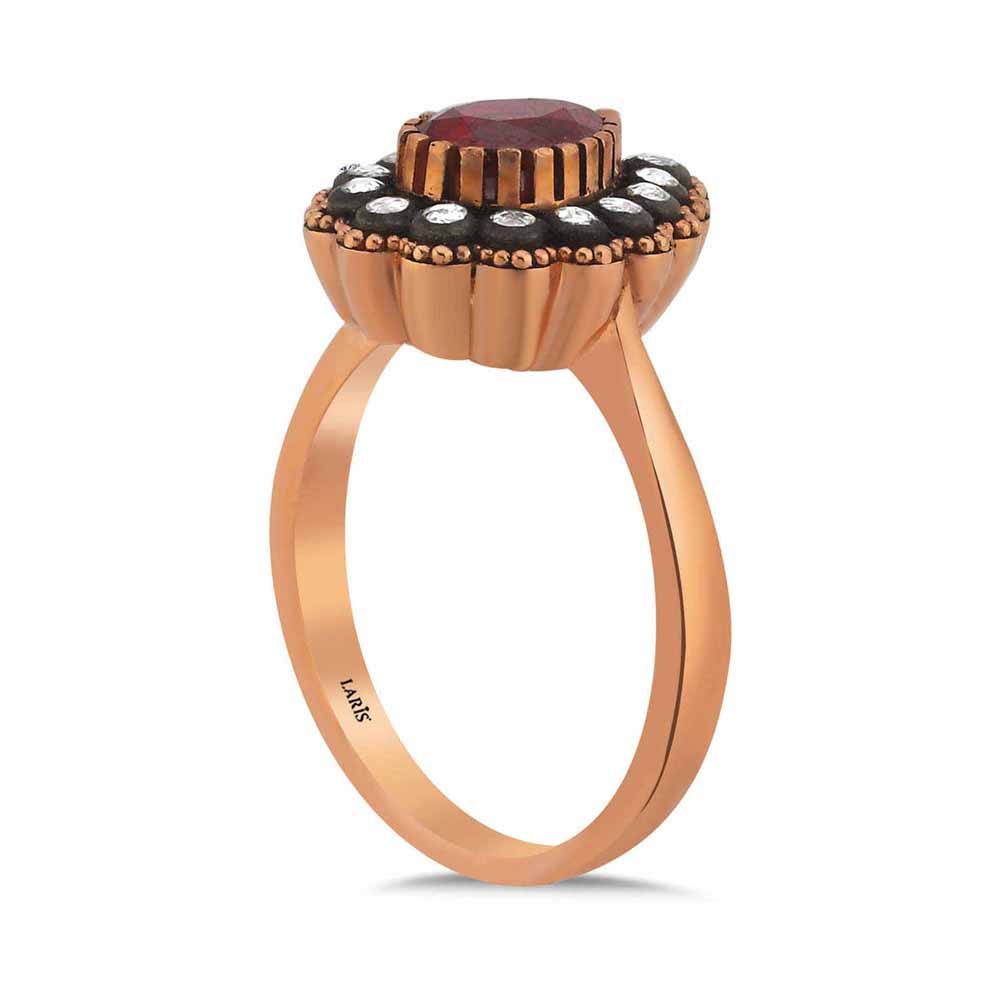 1,05 Karat Elmas Damla Yakut Yüzük - LP04156