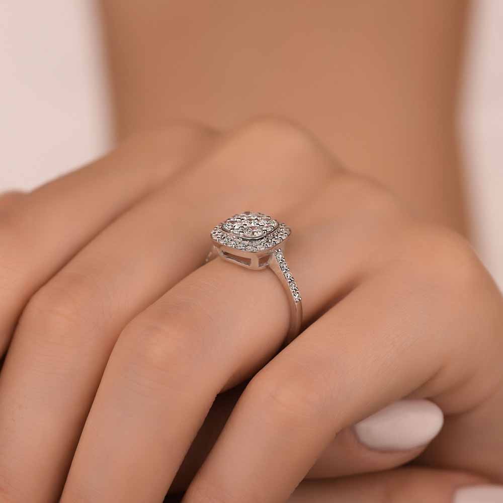 1.05 Karat Pırlanta Daisy Coronet Yüzük - LP05949