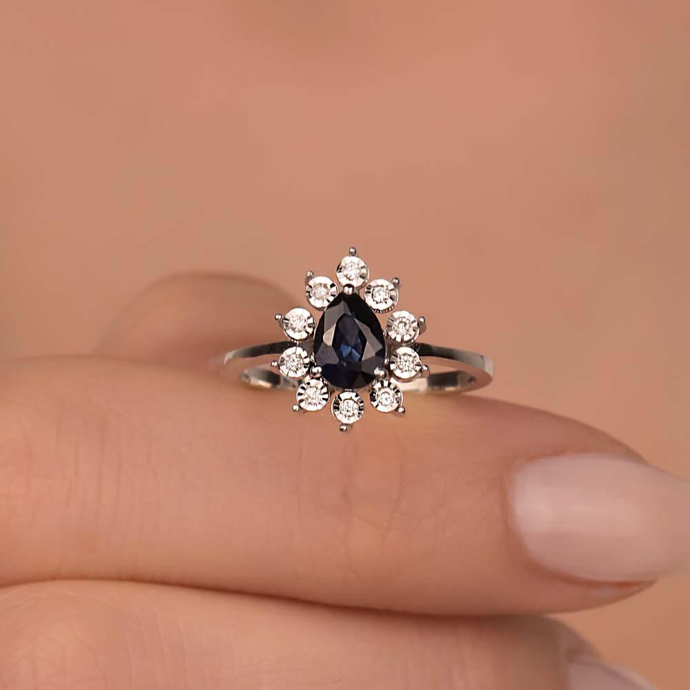 1,08 Karat Pırlanta Kalem İşlemeli Damla Royale Safir Yüzük - LP02600